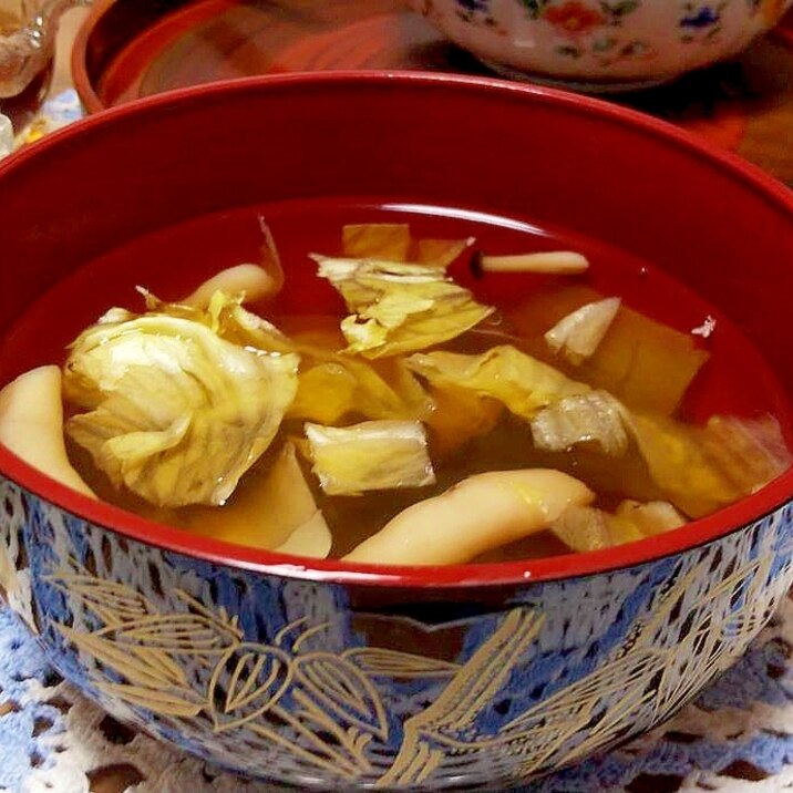 レタスとしめじの和風スープ